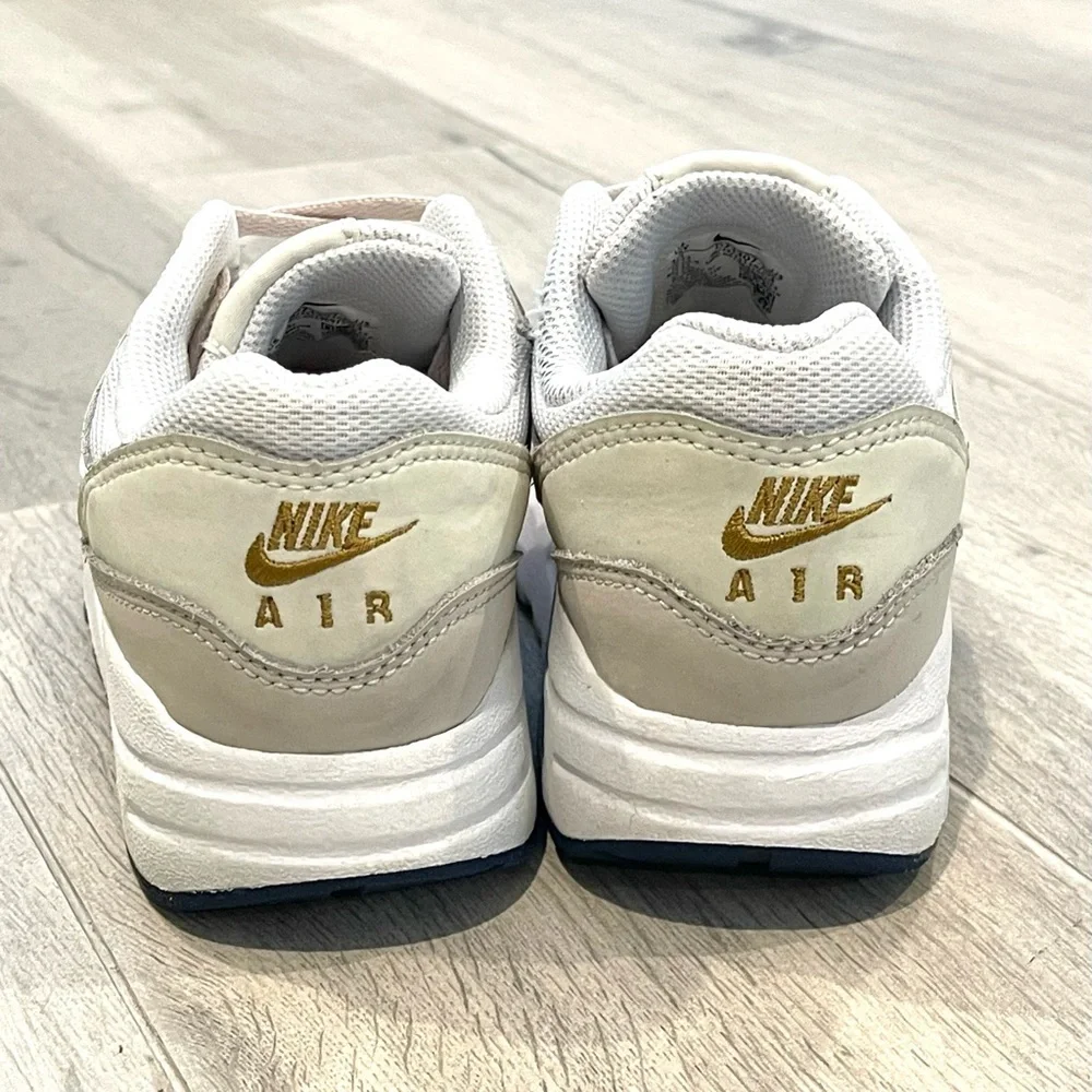 Nike Air Max 1 White Bronzine Barely Volt Size Big Kids 1.5